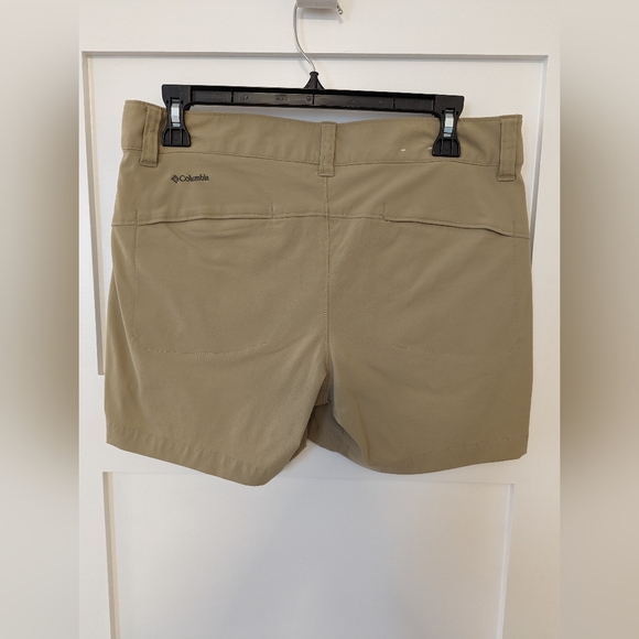 Columbia Women's Omni-Shield Advanced Repellency Shorts Size 8 - Picture 3 of 5